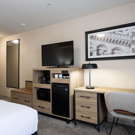 Sandman Hotel & Suites Winnipeg Airport Esterno foto