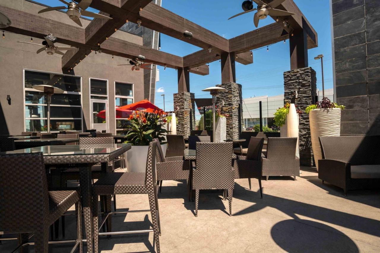 Sandman Hotel & Suites Winnipeg Airport Esterno foto