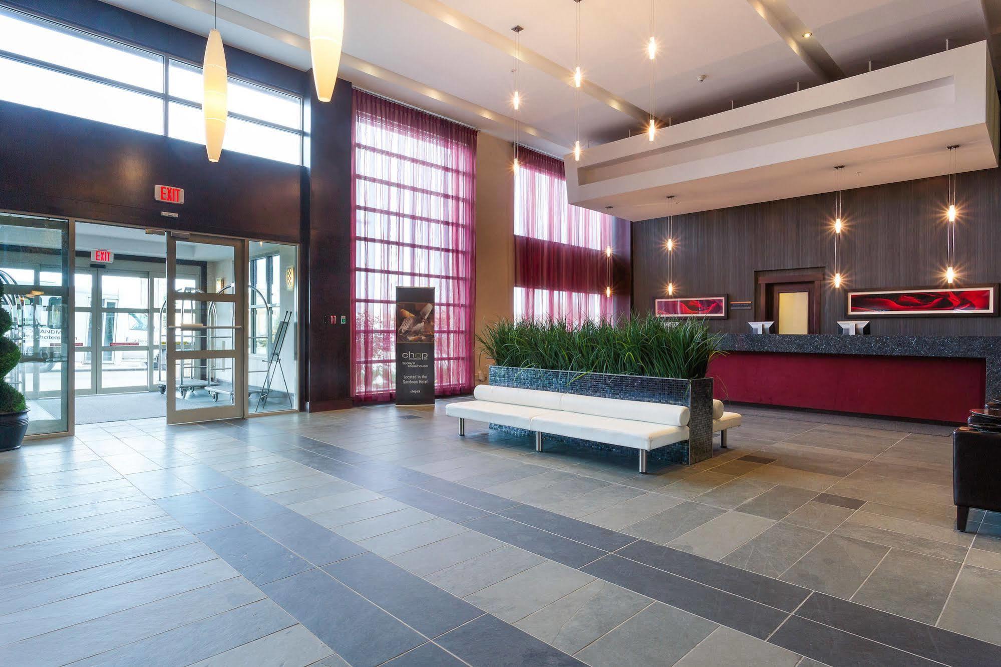 Sandman Hotel & Suites Winnipeg Airport Esterno foto